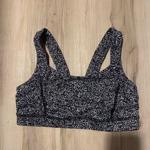 Lululemon bra size 8